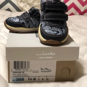 Clarks 4.5 M